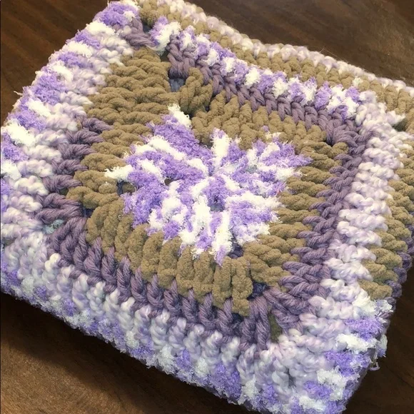 🛍️ ‼️1 OF A KIND‼️NEW‼️ Handmade Bernat Baby Blanket